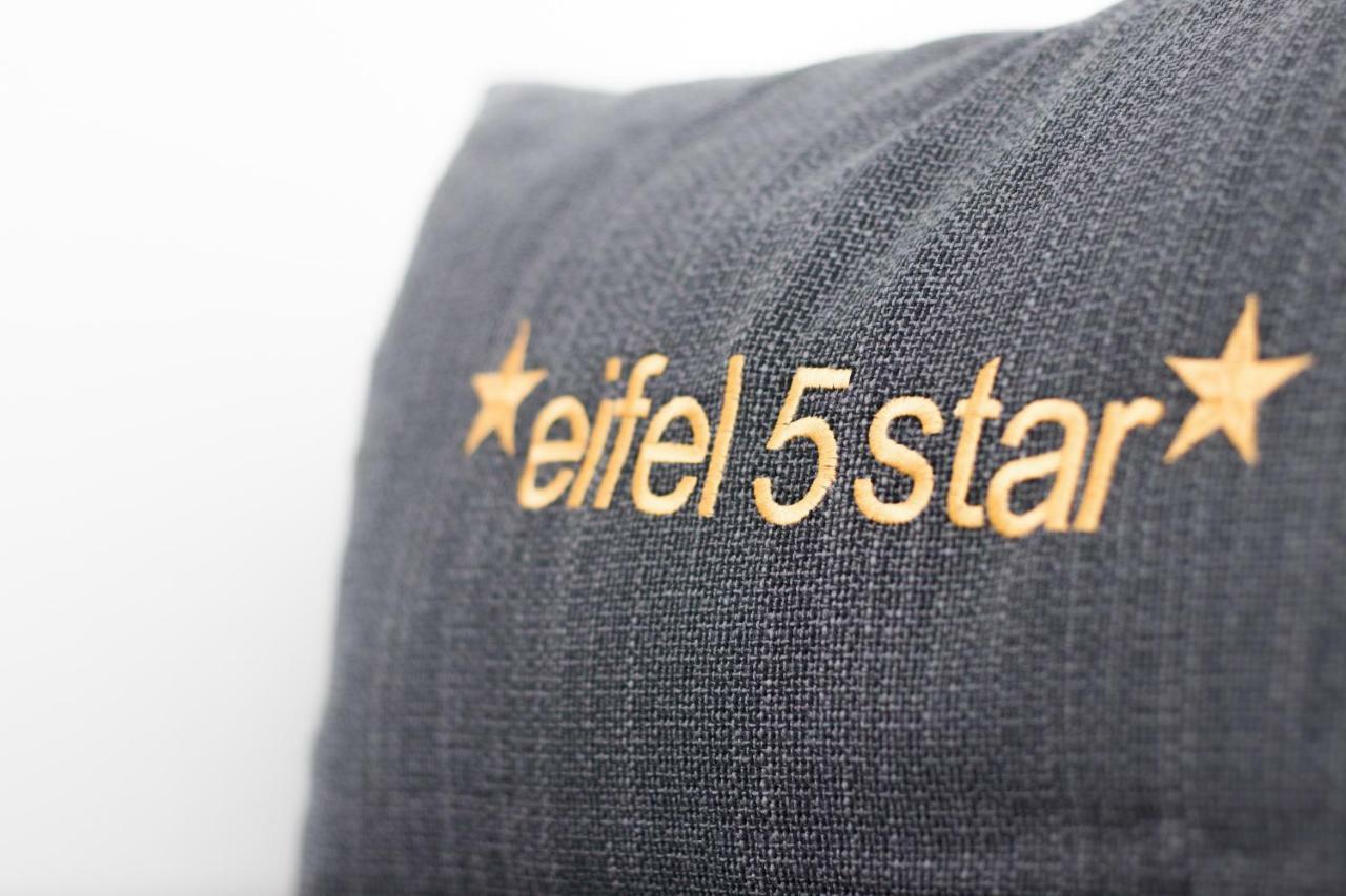 Eifel5Star - Burgfriedstrasse Apartment Даун Екстериор снимка